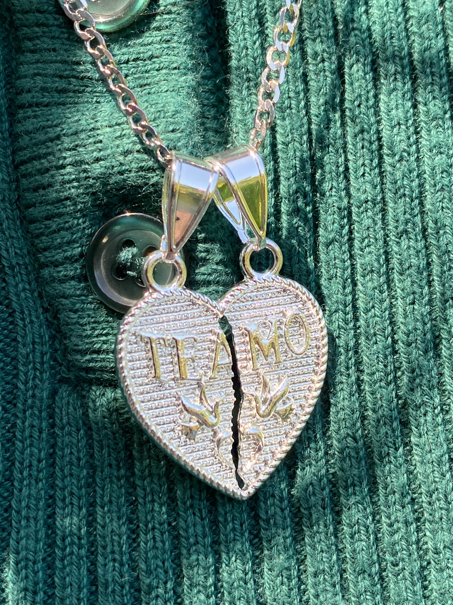 Breakable Heart Necklaces – La Rosa Brand